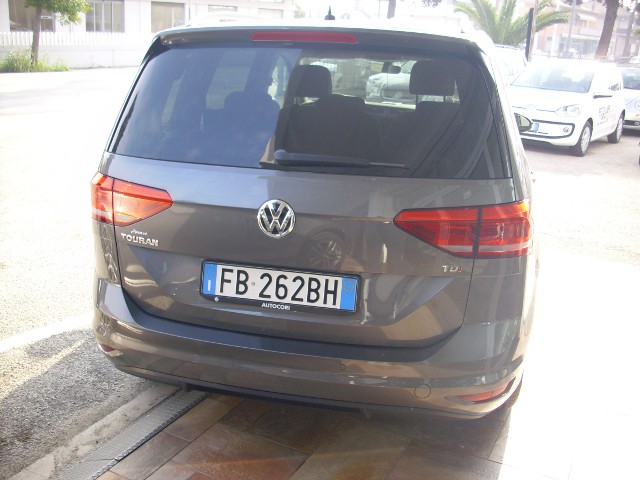 TOURAN2