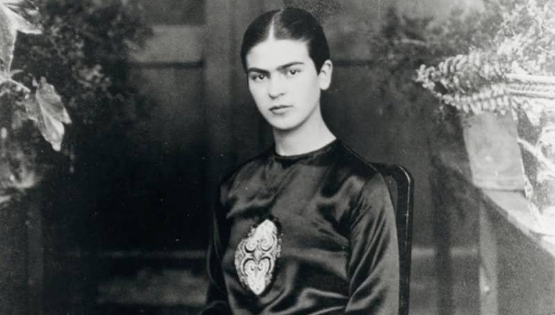 1662020654-frida-kahlo-2