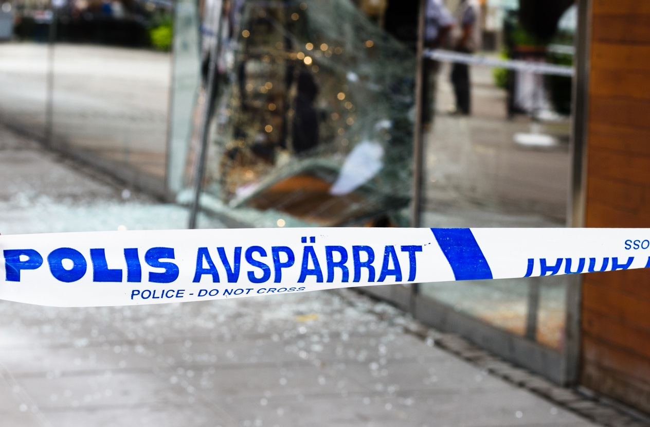 Crime scene investigation police do not cross boundary tape investigating police team, a store has been burglaries