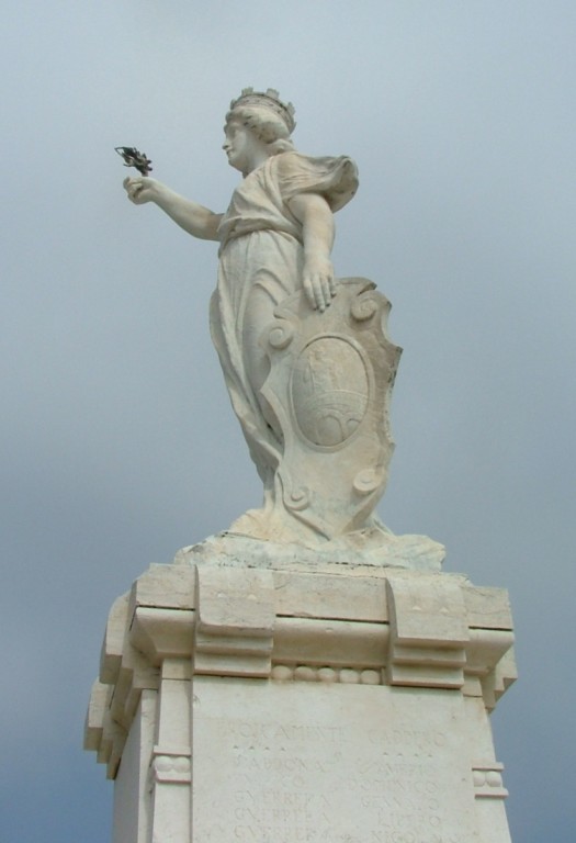 MONUMENTO CADUTI IN GUERRA (1)